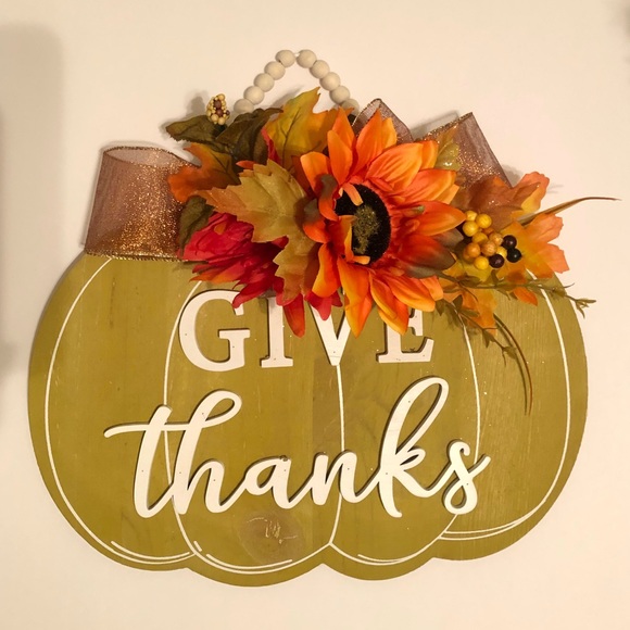 Give Thanks Flowers Fall Thanksgiving Sign Decor - Picture 4 of 9